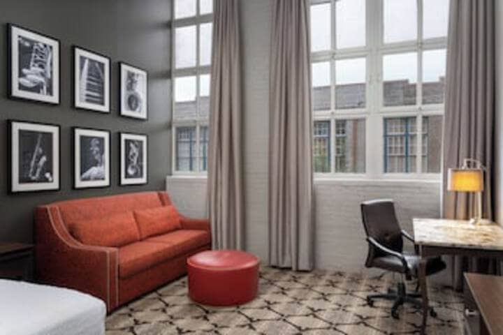 Room 148 of 291