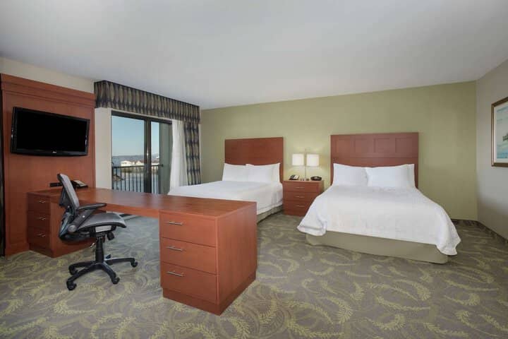 Room 25 of 80