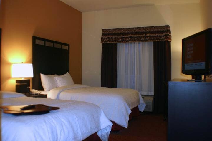 Room 27 of 70