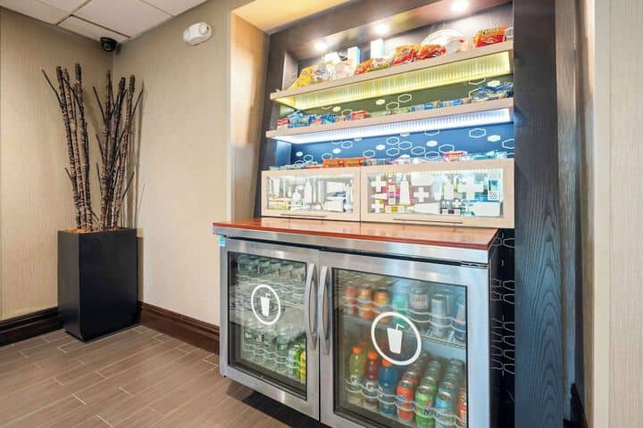 Snack bar