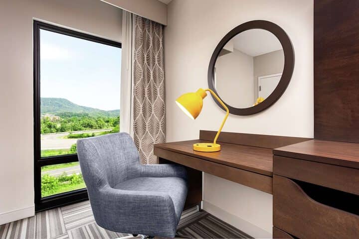 Room 8 of 30