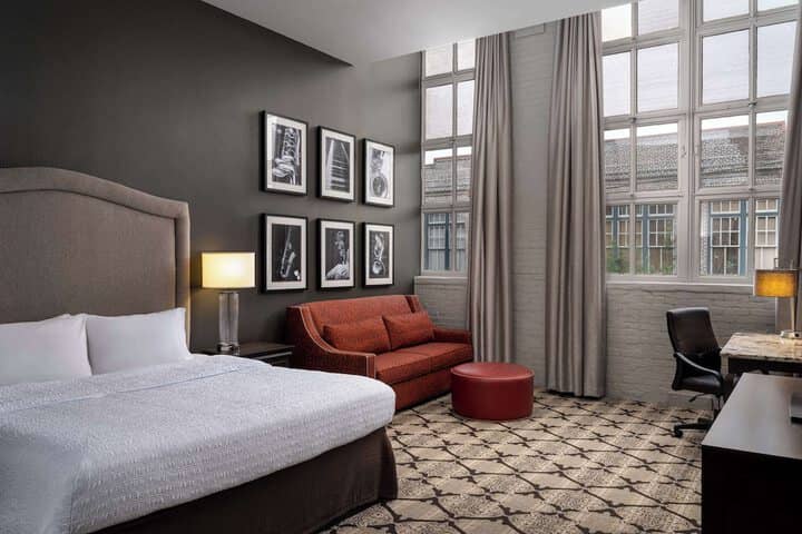 Room 153 of 291