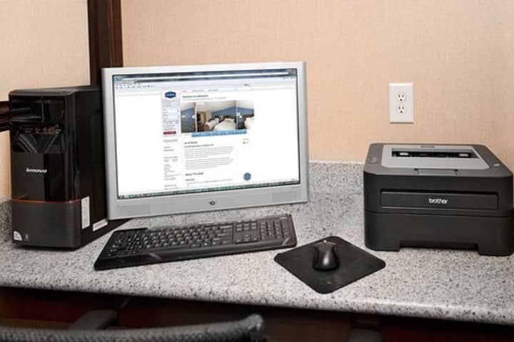 Business Center 40 of 43