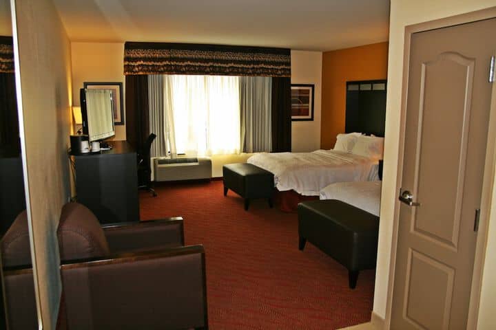 Room 7 of 70