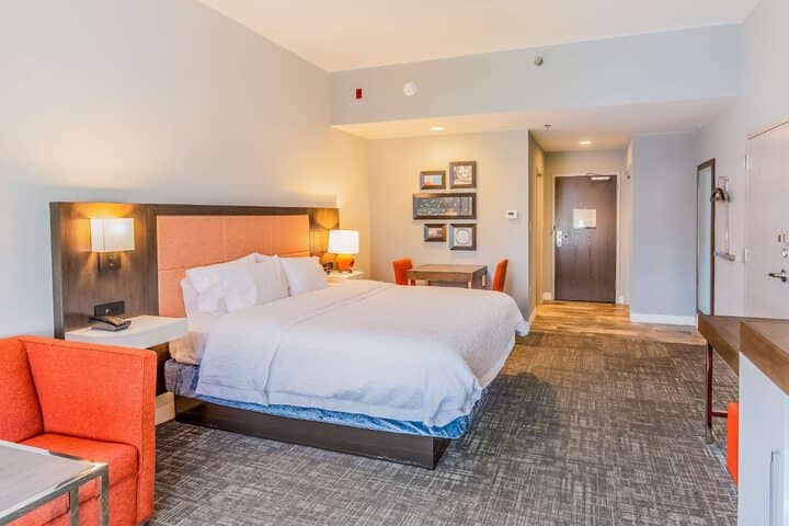 Room 37 of 110