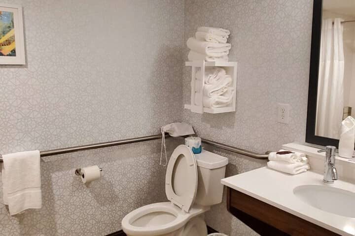 Room 37 of 69