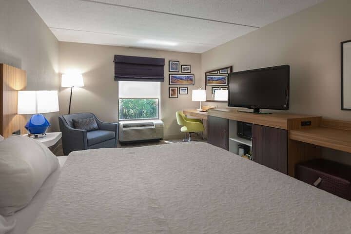 Room 19 of 52