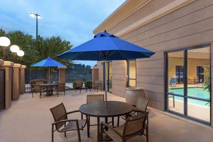 Terrace/Patio 36 of 39