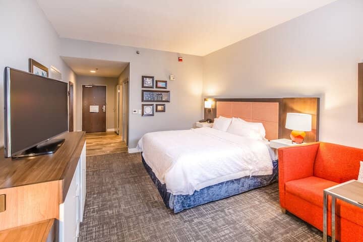 Room 10 of 110