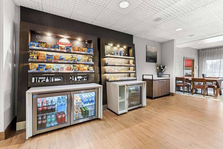 Snack bar