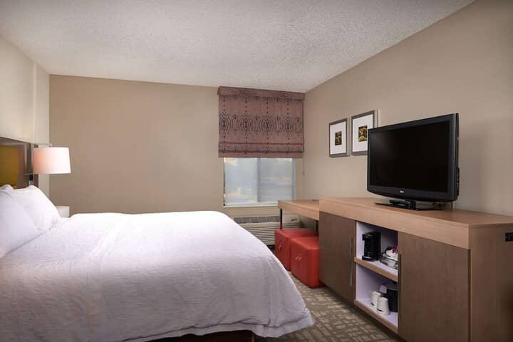 Room 11 of 29