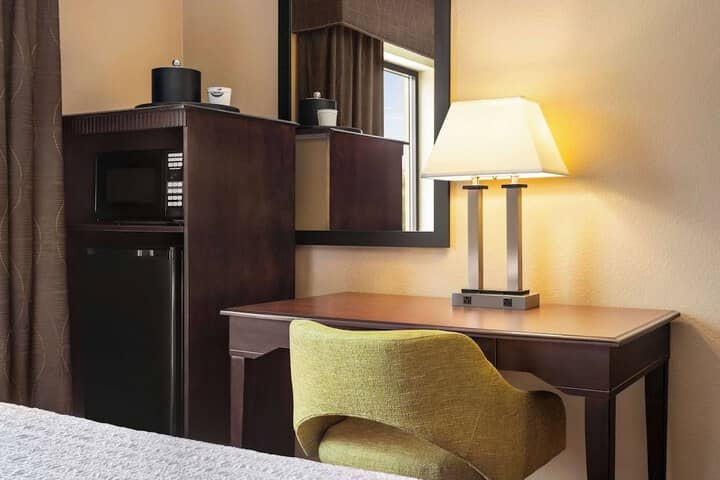 Room 15 of 39