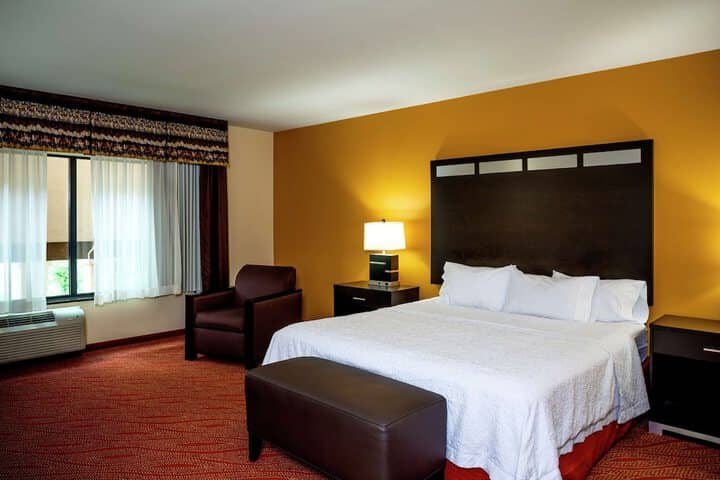 Room 13 of 70