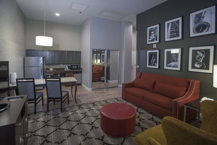 Room 48 of 291