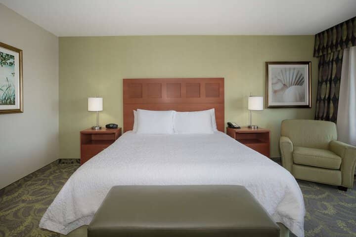 Room 50 of 80