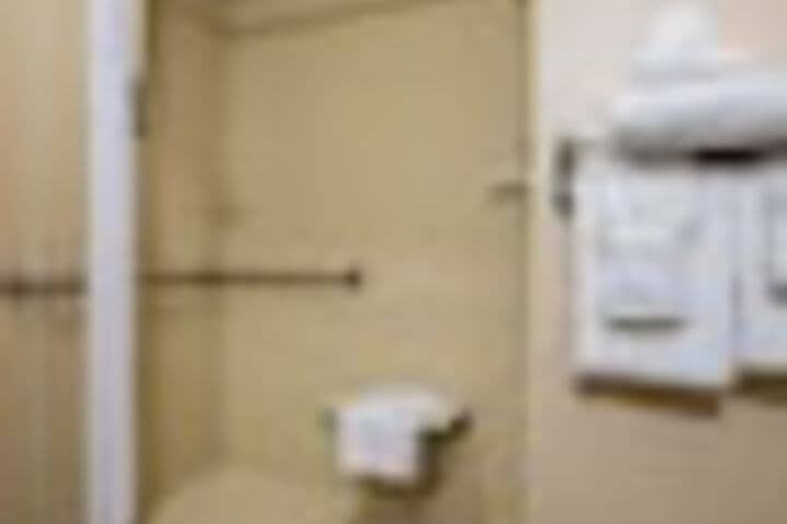 Room 47 of 102