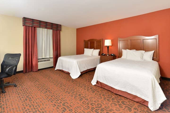 Room 17 of 32