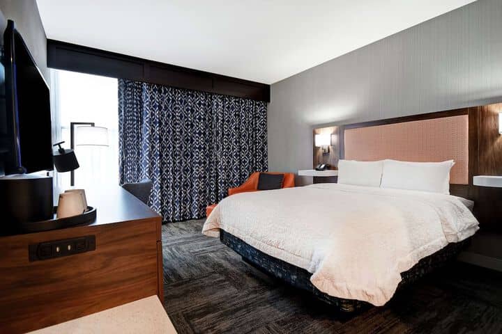 Room 26 of 45