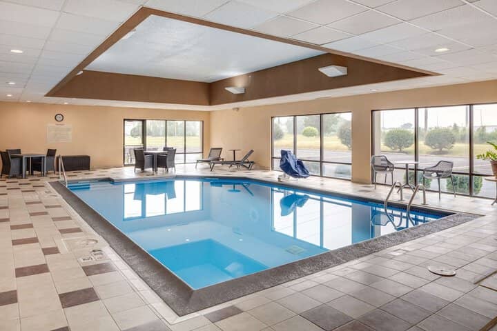 Pool 22 of 35