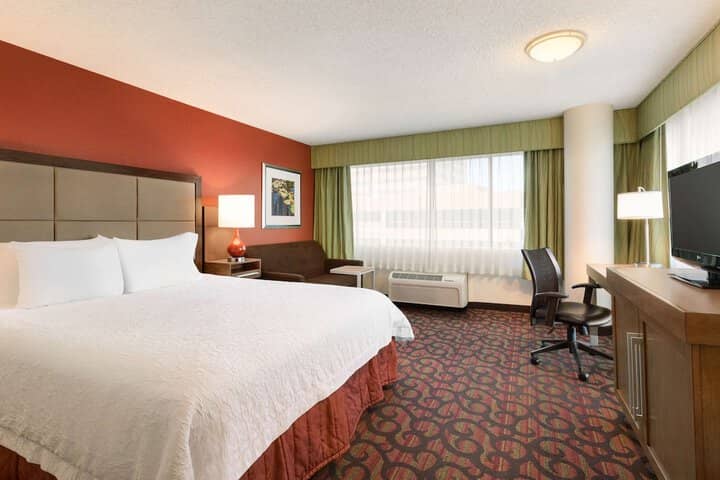 Room 19 of 39