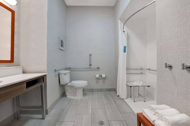 Bathroom shower