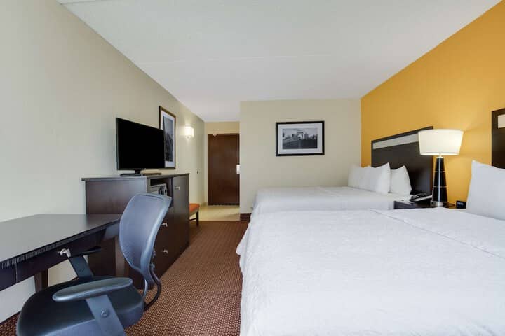 Room 9 of 47