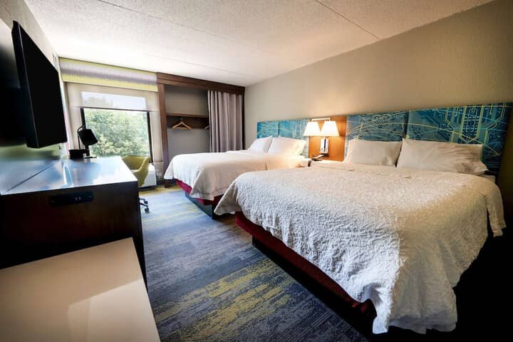 Room 8 of 27