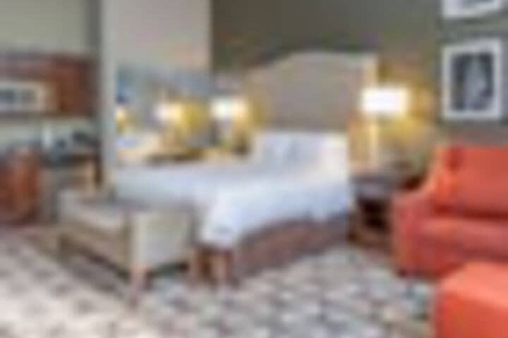 Room 146 of 291