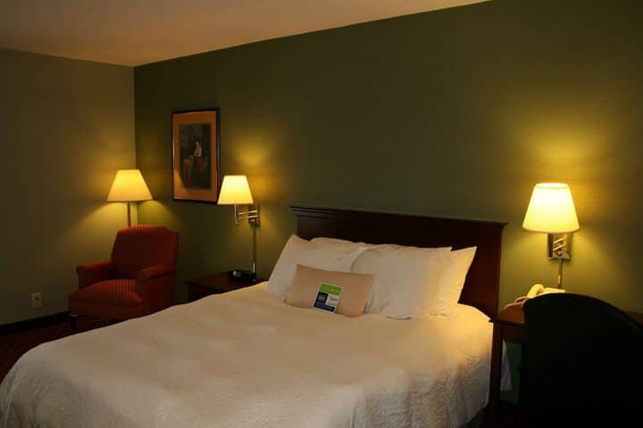 Room 13 of 69