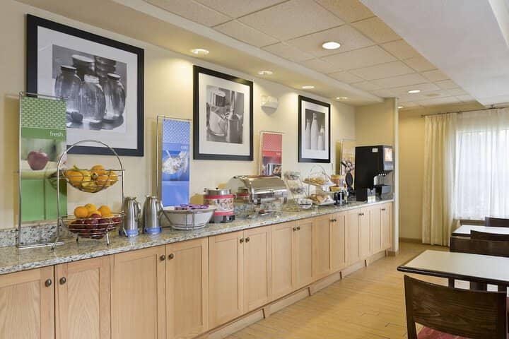 Breakfast area