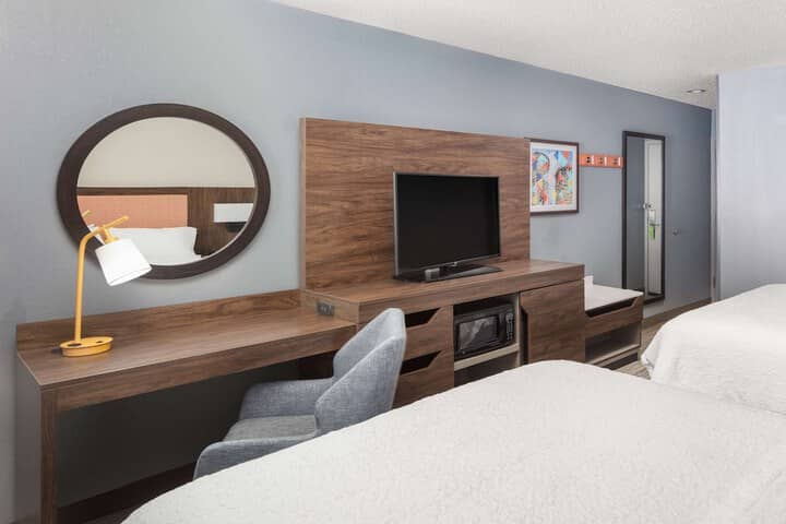 Room 3 of 35