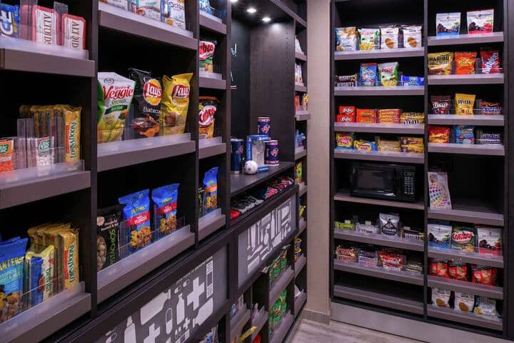 Snack bar