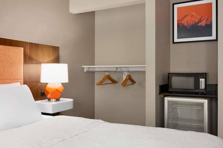 Room 17 of 50