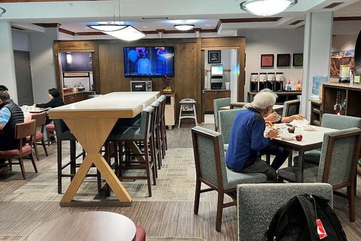 Breakfast area