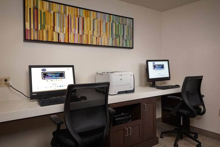 Business Center 29 of 29