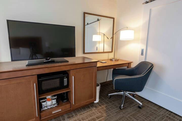 Room 16 of 63