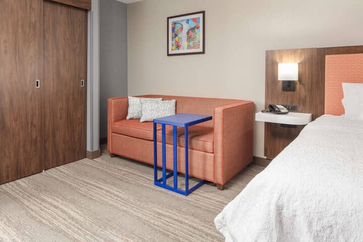 Room 11 of 35