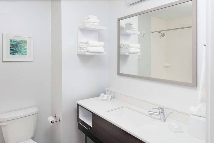 Room 14 of 26