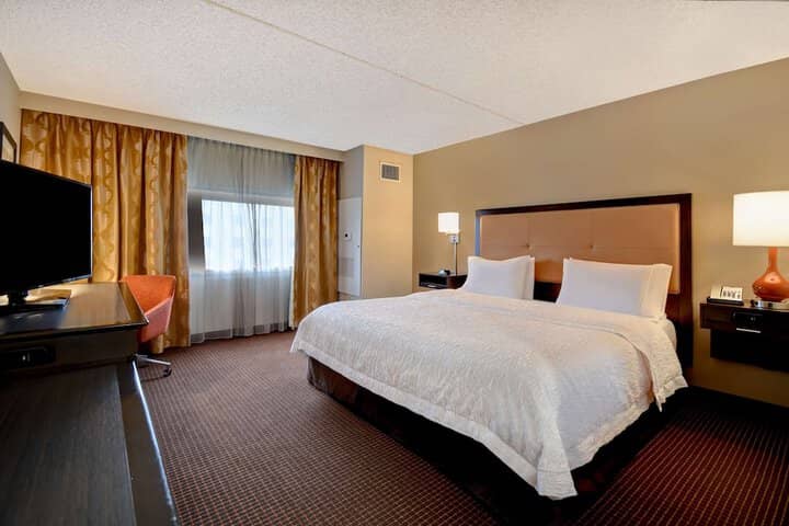 Room 10 of 49