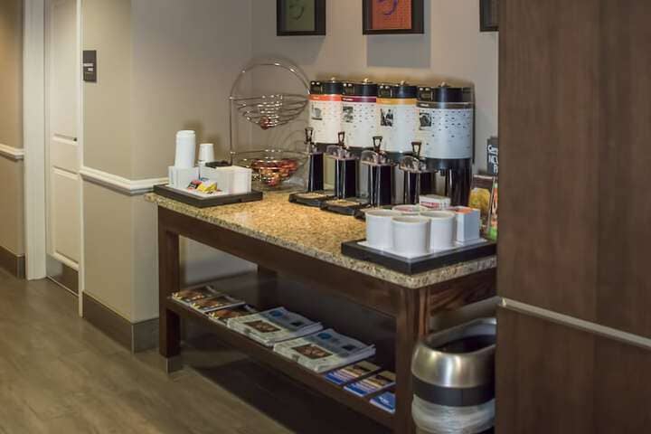 Breakfast/Coffee Service 48 of 52