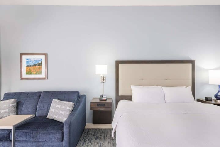 Room 16 of 50