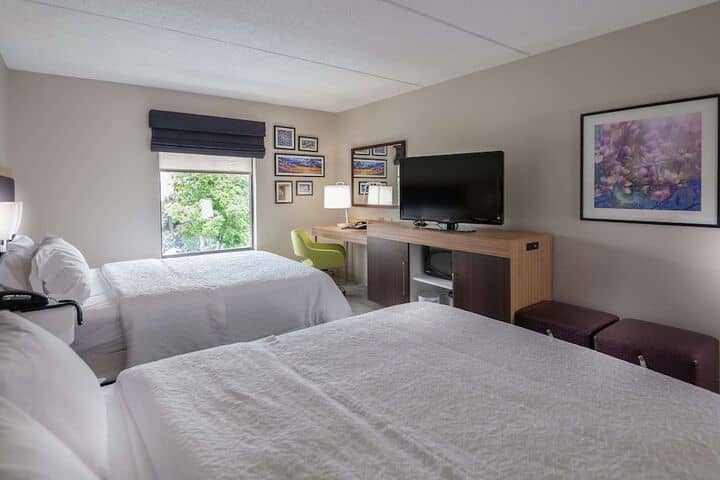 Room 12 of 52