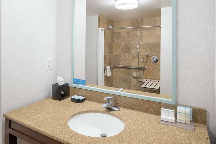 Bathroom shower