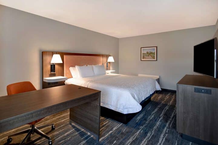 Room 16 of 45