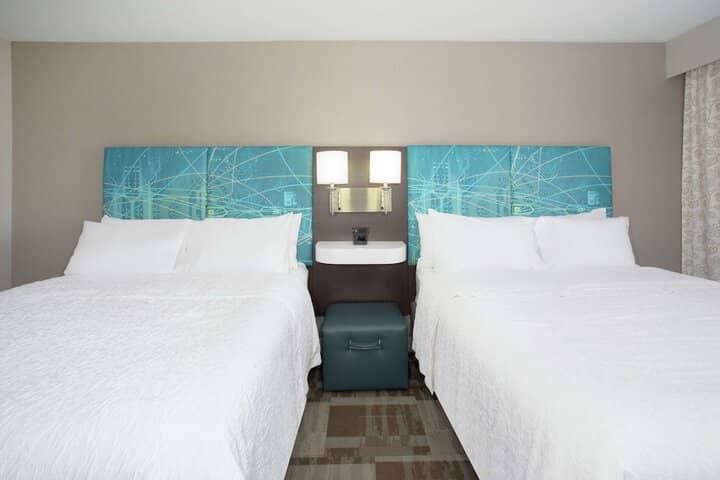 Room 10 of 37