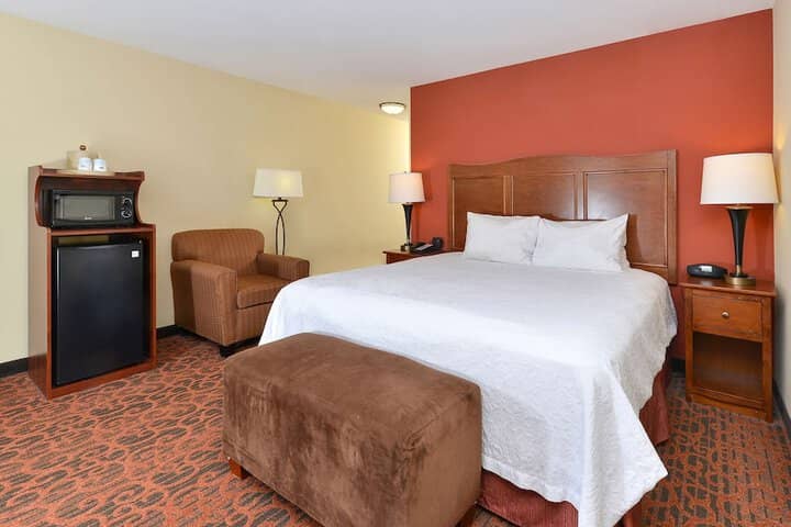 Room 15 of 32