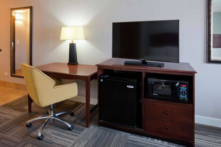 Room 12 of 62