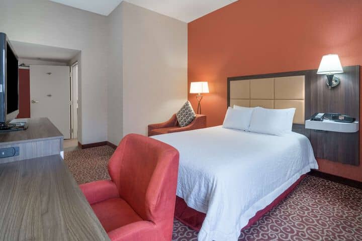 Room 8 of 22