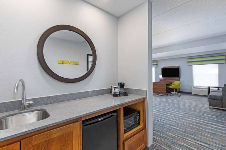 Room 6 of 31