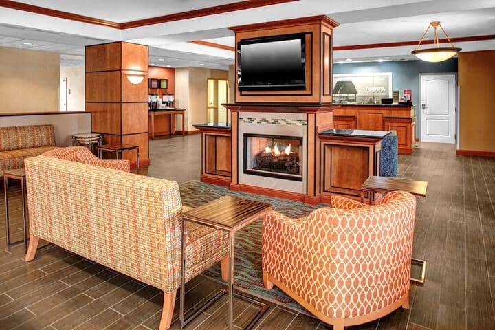 Hotel Interior 4 of 27
